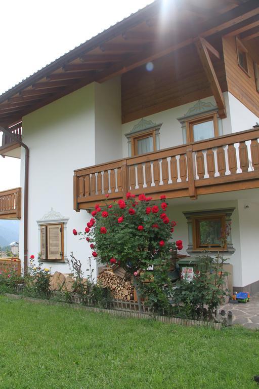 Hotel Garni Goccia D'Oro Cavalese Zewnętrze zdjęcie